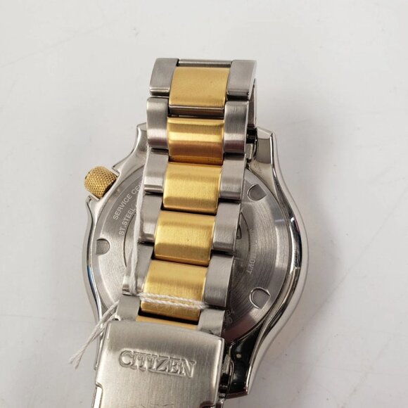 (81040-1) Citizen 8204-A10D404 Watch - Picture 7 of 14